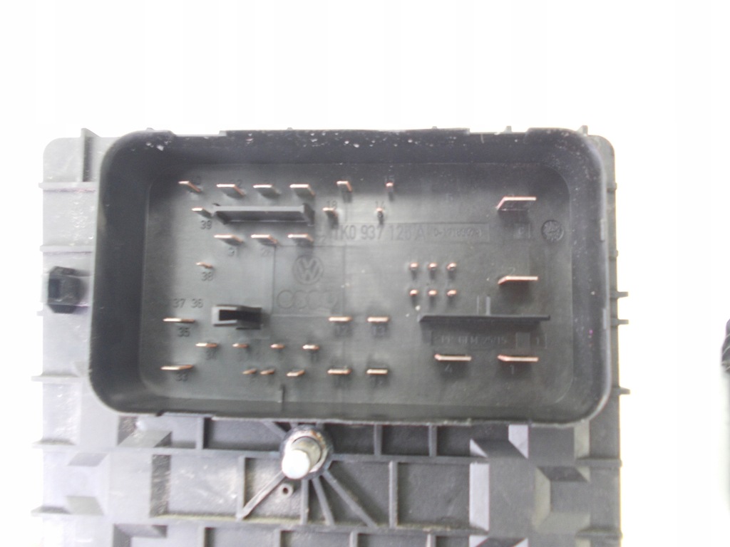 фото №5, Коробка запобіжників skoda octavia 2 04-08 1k0937125a