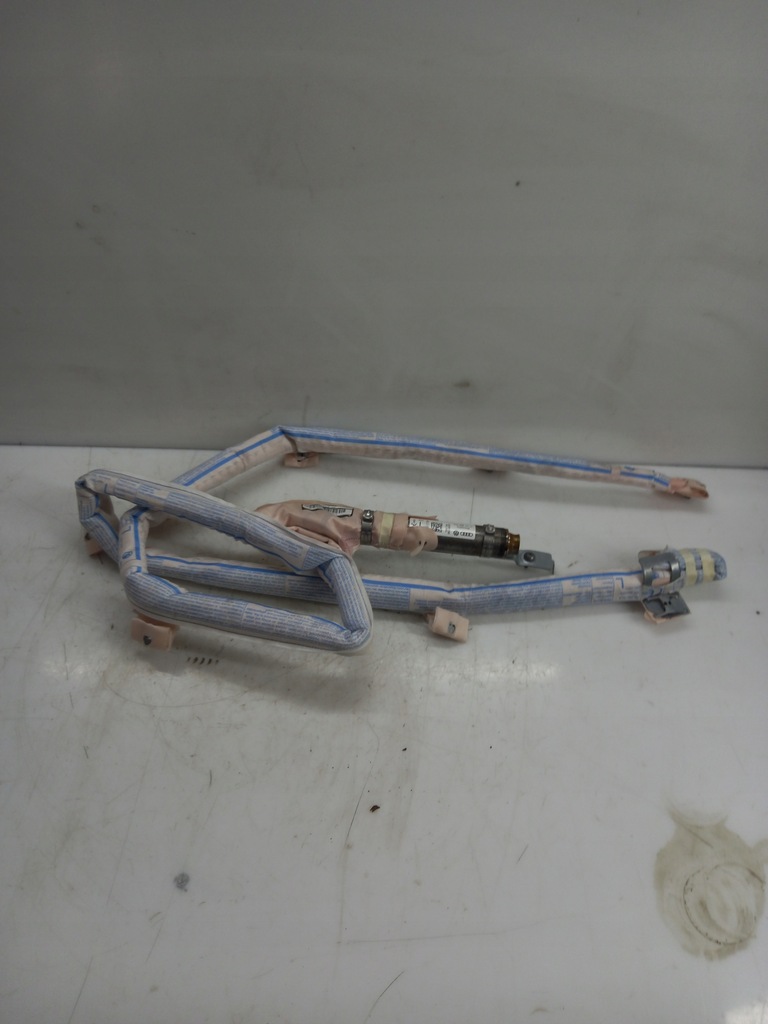 фото №1, Шторка безпеки ліва skoda superb iii 3v5880741d