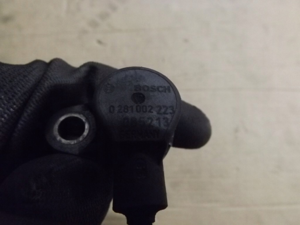 Vw passat b5 audi a4 b6 2.5 tdi датчик положение вала коленчатого 0281002223 Оригинал