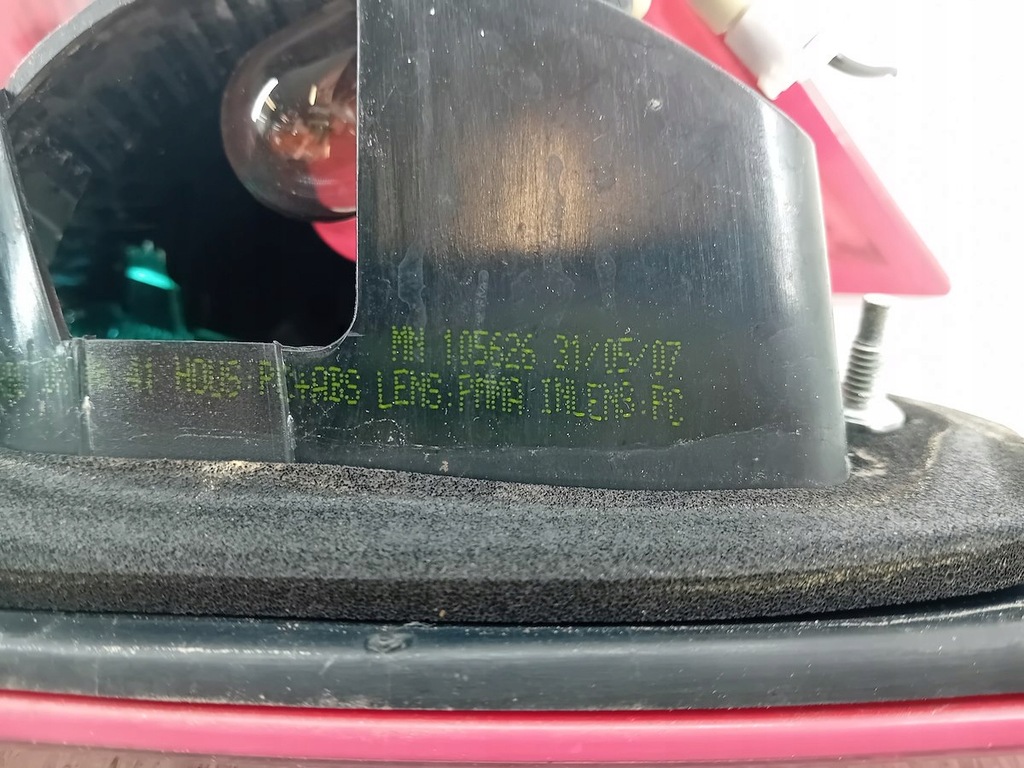 фото №10, Лампи задня комплект mitsubishi colt vi mr957365 mr957366 mn105623 mn105626