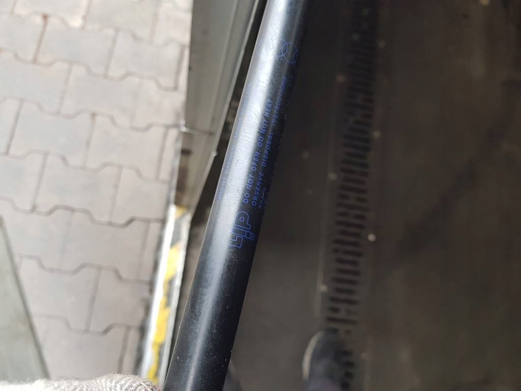 фото №7, Audi a6 c5 1999r привод капот