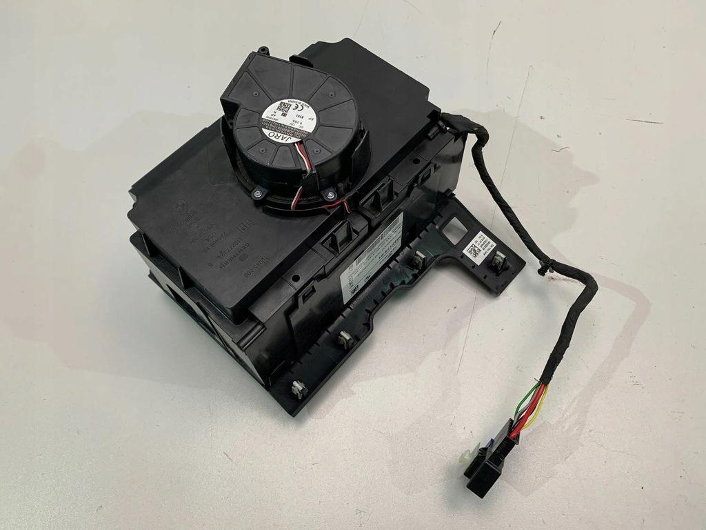 фото №5, Bmw xm x5 g05 g06 g07 кронштейн термічний na напої 6827173