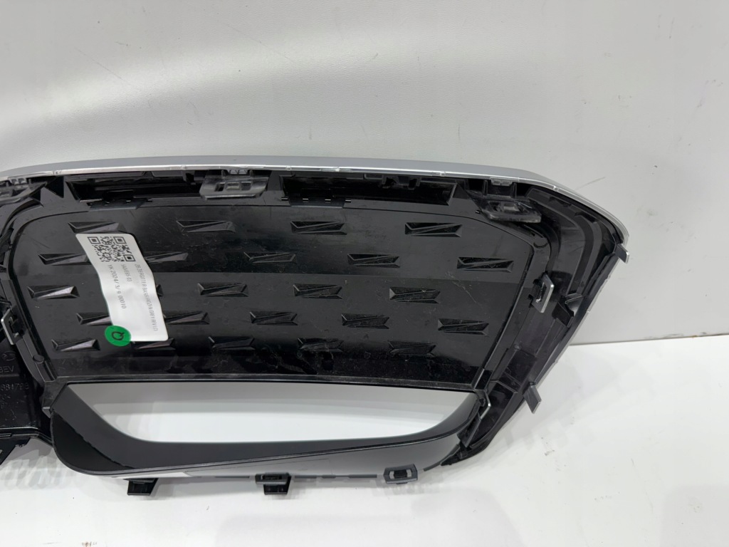 Bmw ix3 g08 решітка радіатора решітка  решітки радіатора в гарному стані Зі Шроту