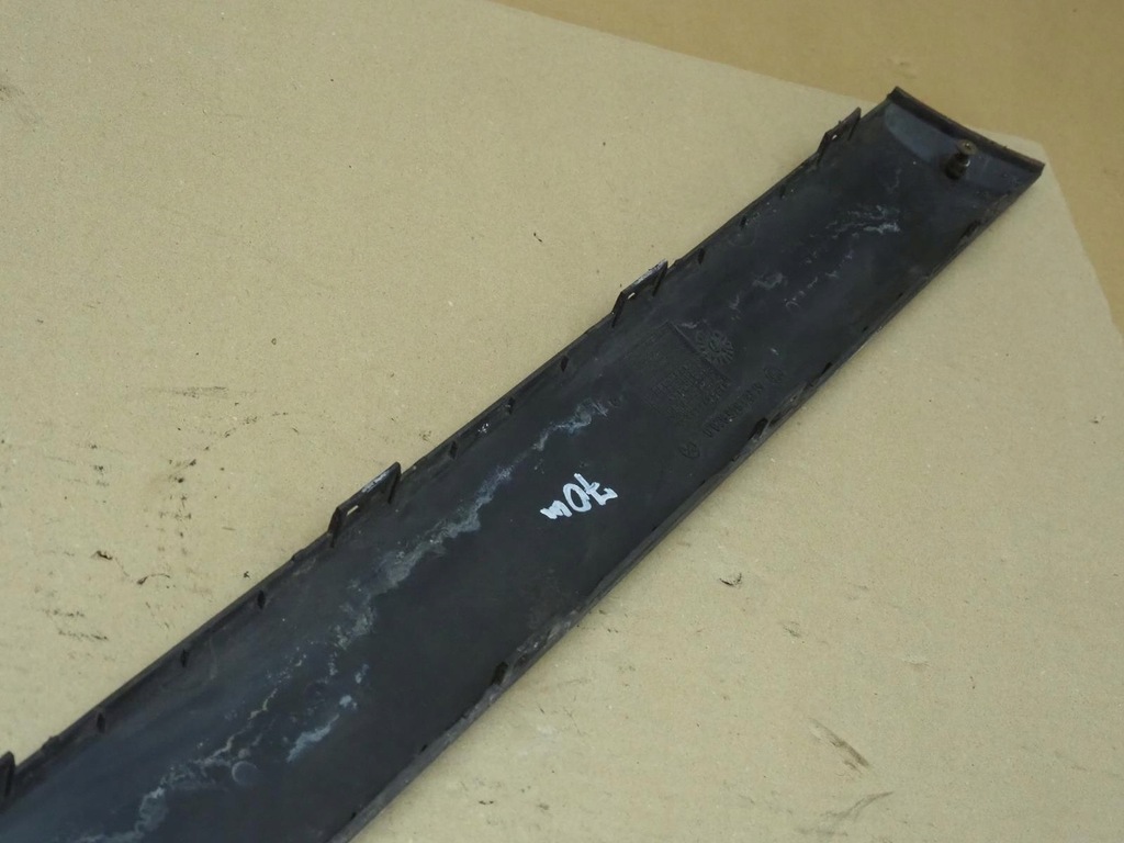 фото №12, Молдинг бампера заднего правая bmw e30 1945928