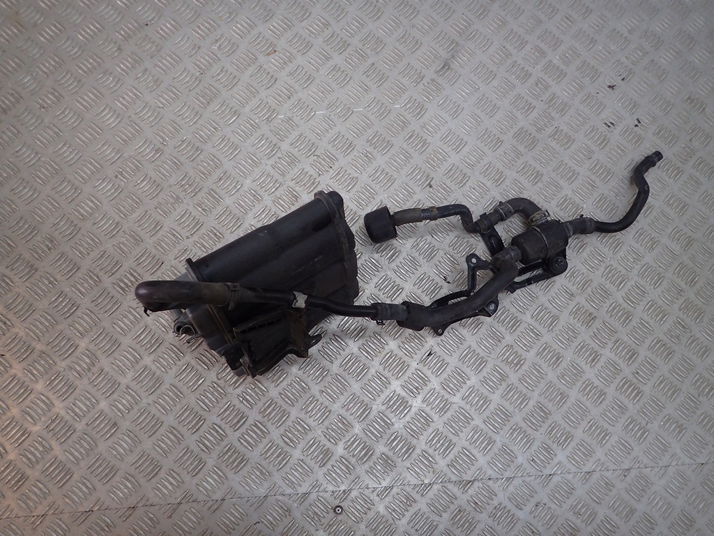 фото №1, Audi r8 4s 5.2 фильтр угольный провода 4s0201797c