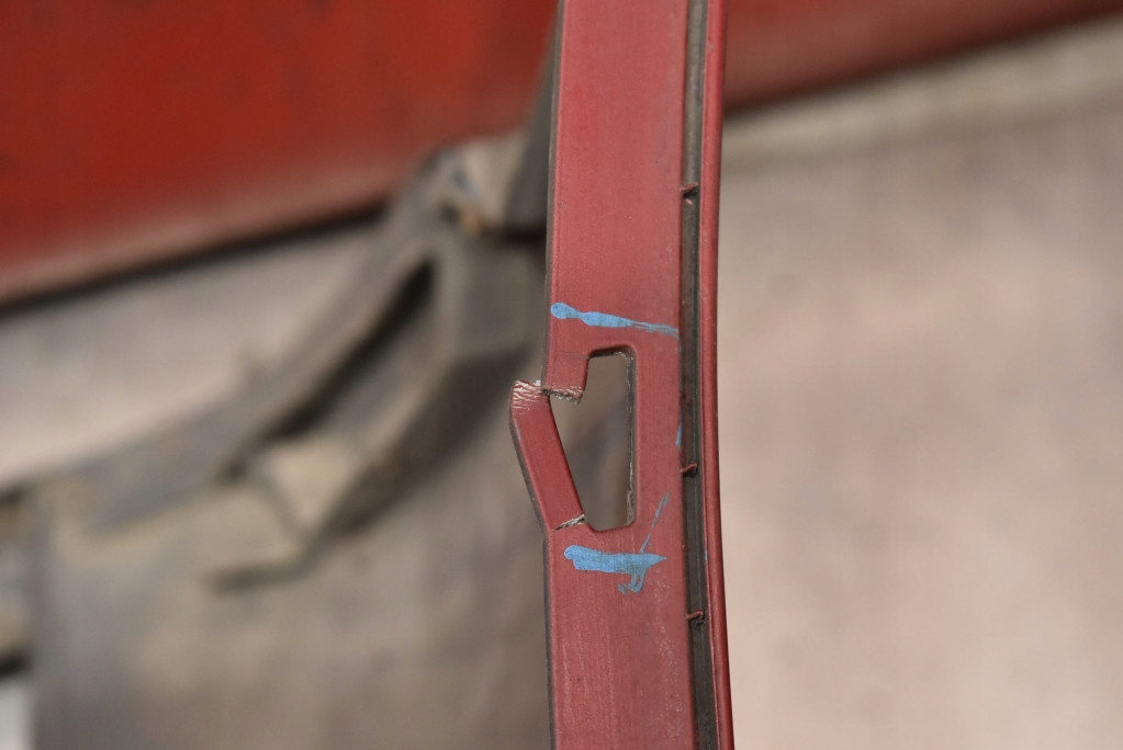 фото №6, Бампер задняя задний красный pdc chevrolet cruze j300 sedan 09-12