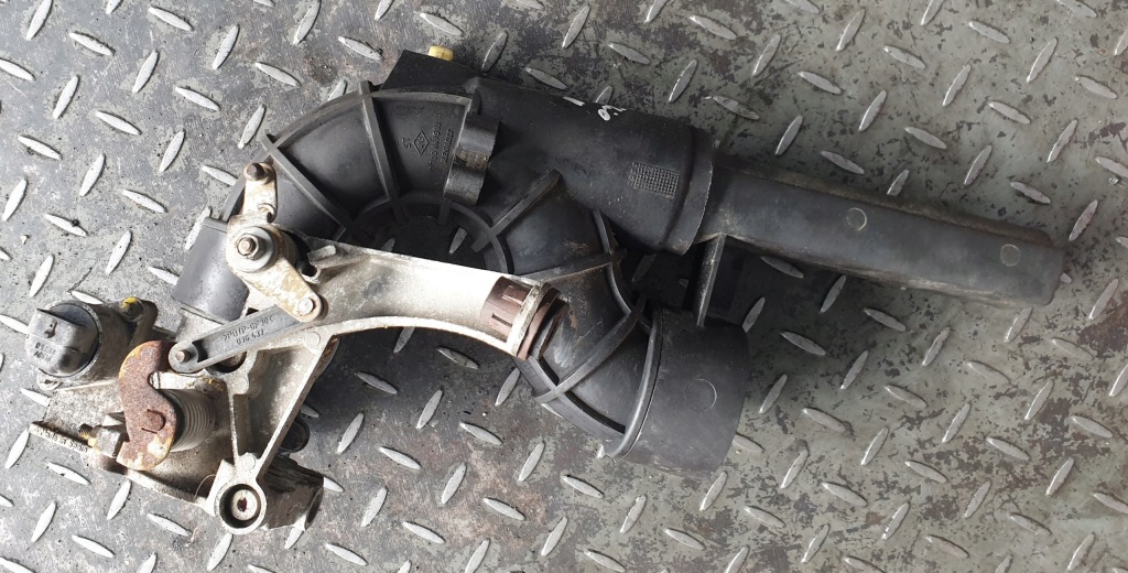 Дросельна заслінка renault clio 2 1.4 7700868844 Оригінал