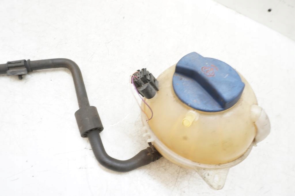 фото №7, Бачок расширительный vw new beetle 2.0