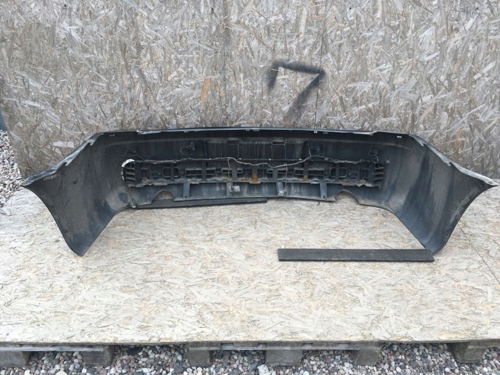 фото №9, Chrysler 300c 04-10 бампер задній pdc sedan usa