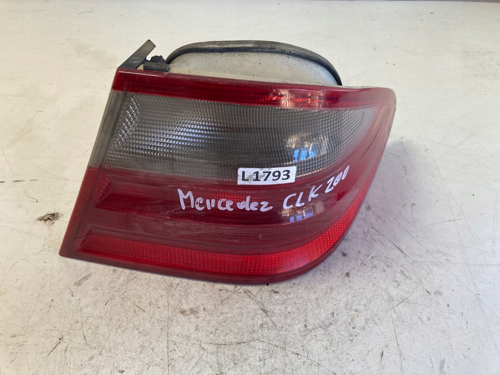 фото №1, Mercedes clk 200 c208 лампа правий задня