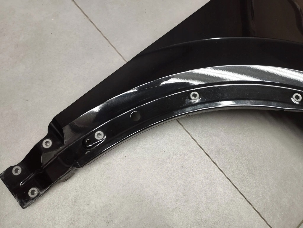 Audi q2 капот бампер лампи крила ly9t перед 81a941003 81a941004 Оригінал