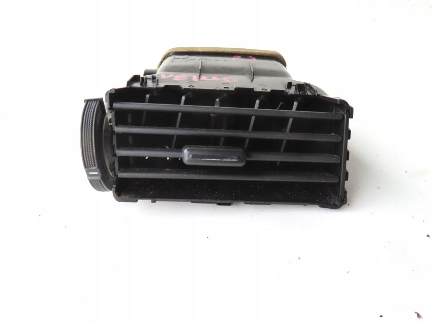 фото №1, Решітка обдув середня права toyota verso 2009-2013 rok 55680-0f040