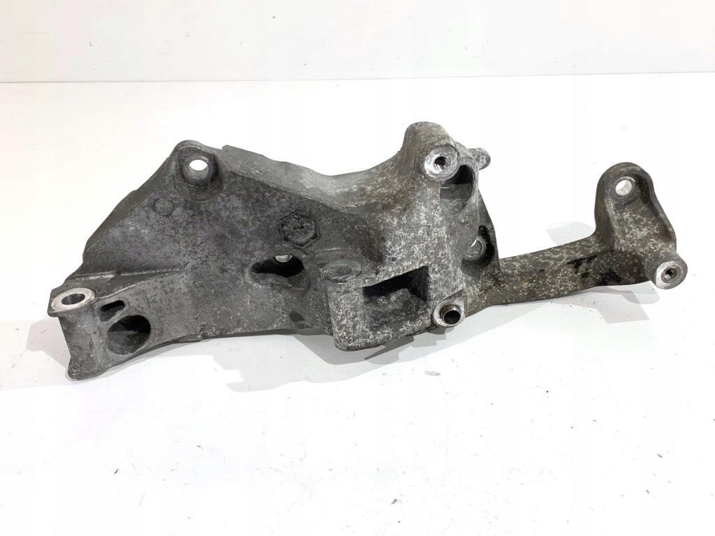 Купити Кронштейн генератора peugeot 308 ii 9809714680