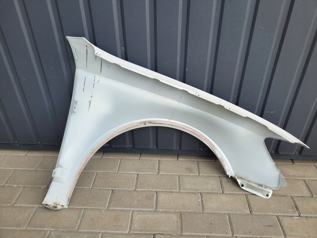 Крило передній ліве перед audi a3 8v5 седан Недорого