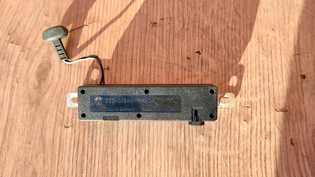 фото №1, Jeep grand cherokee wj усилитель антенны