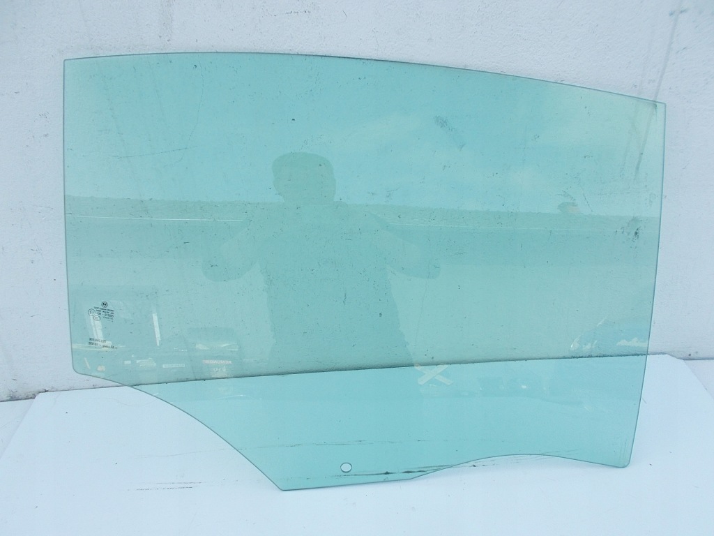 фото №1, Скло двері права задня vw passat b8 sedan