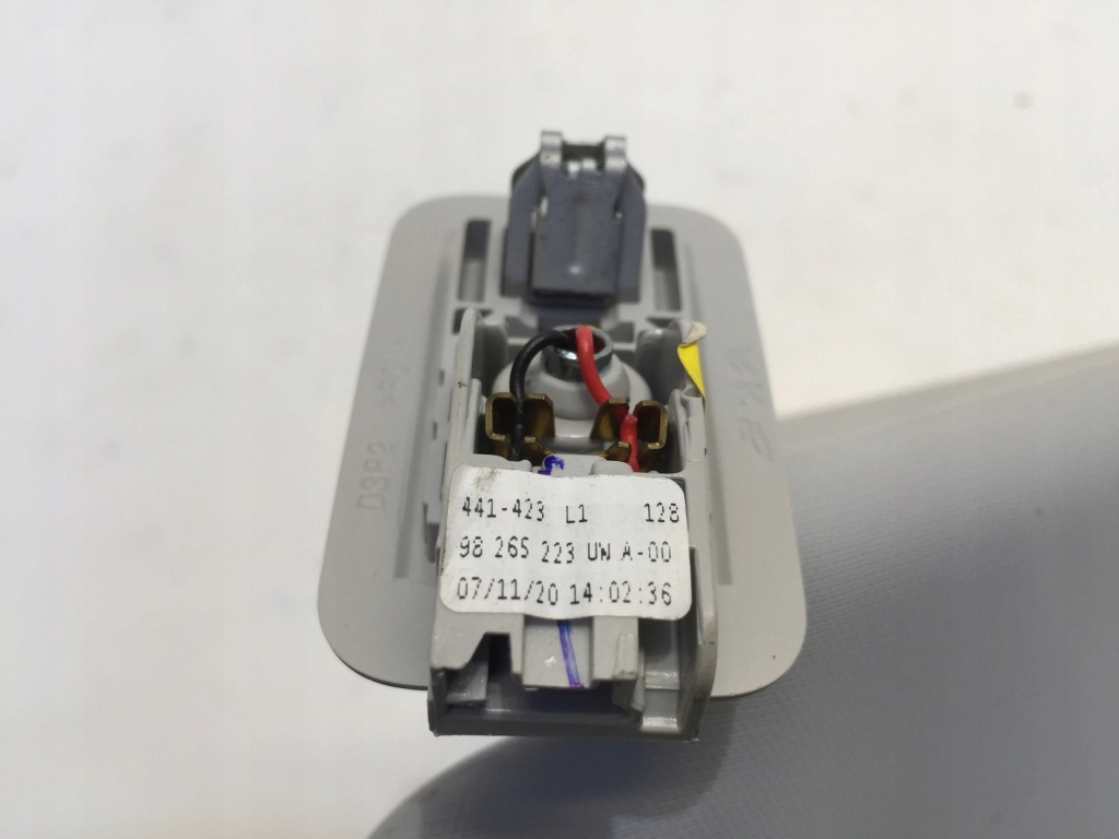 фото №4, Citroen e-c4 c4 iii защита солнцезащитная козырёк правый 98265223uw