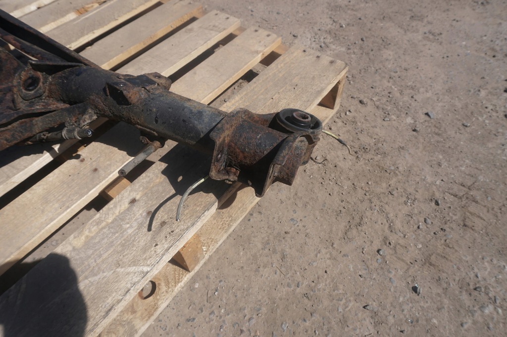 фото №10, Mitsubishi grandis 2003-2011r задняя балка подвеска