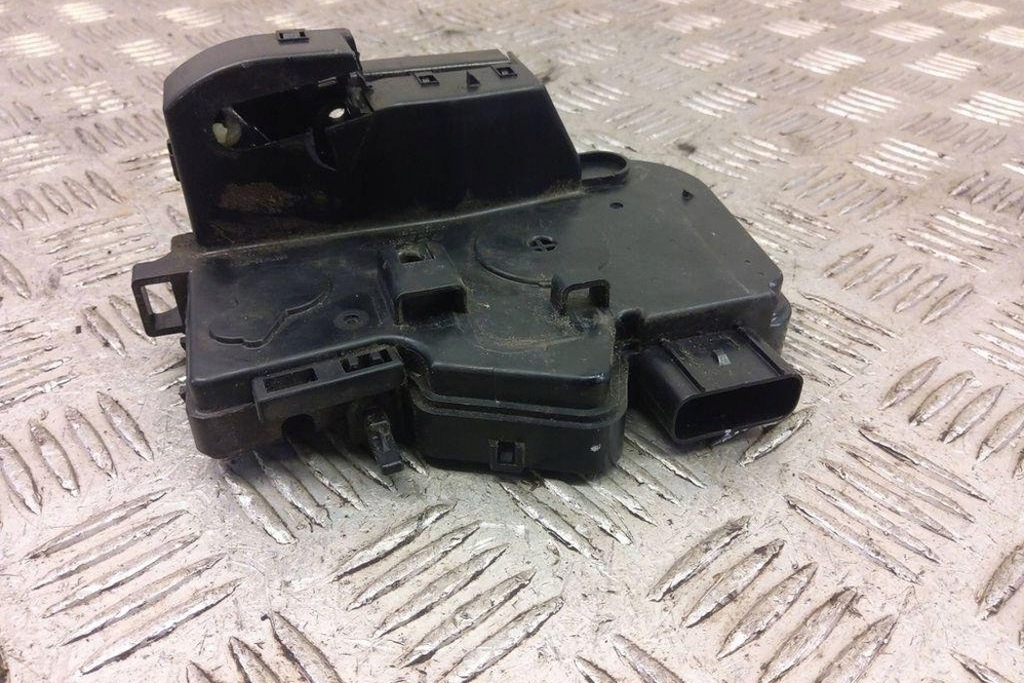 фото №9, Замок задніх правих двері hyundai i40 cw vf a045035 1.68l дизель 100kw