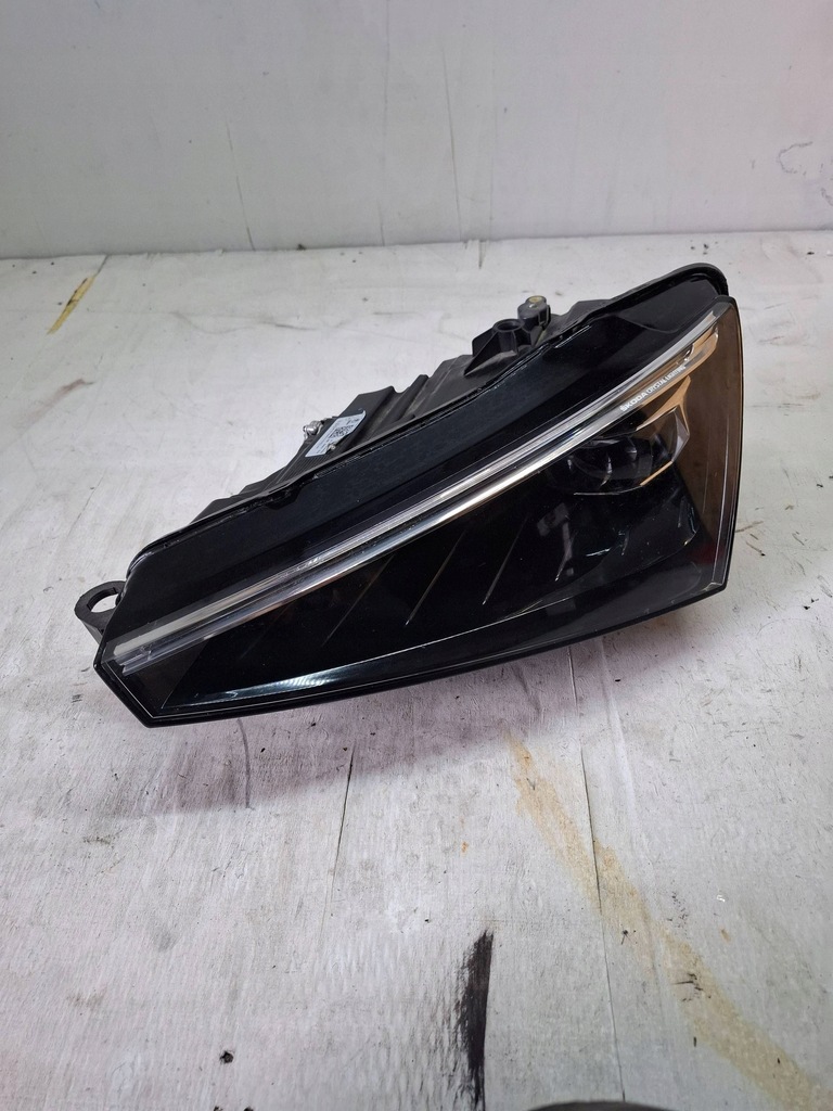 фото №1, Skoda scala лампа левая перед full led 2019- europa