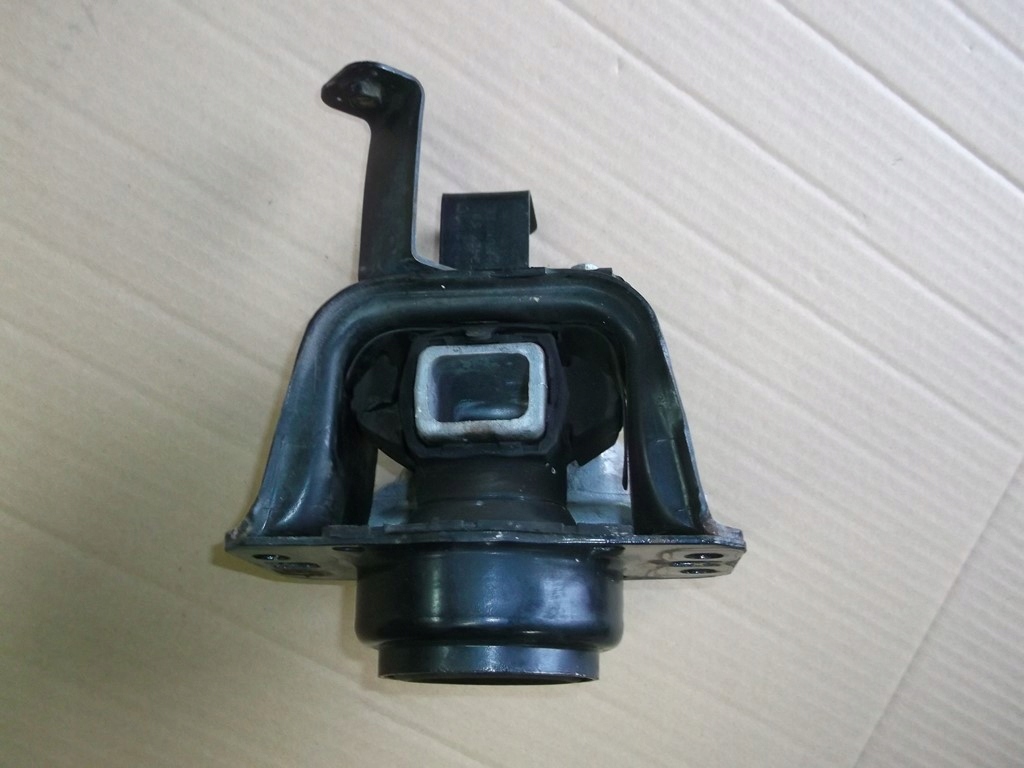 фото №5, Citroen ds4 1,6 thp 200 km подушка кронштейн двигателя