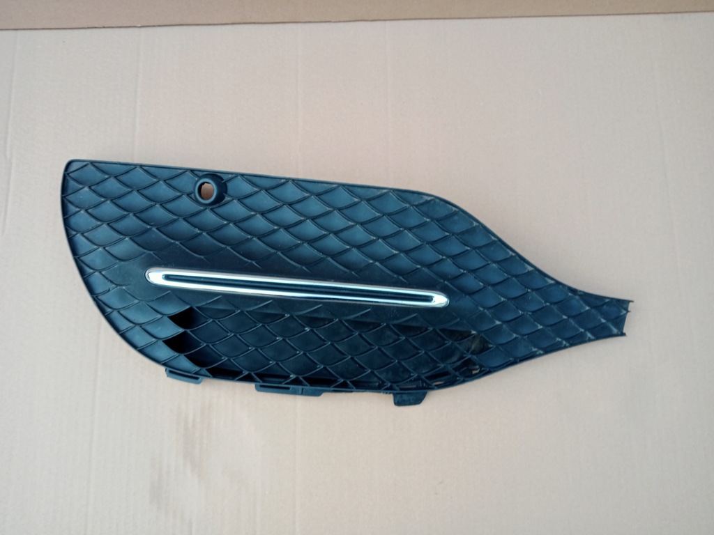 фото №1, Mercedes gls w167 левая решётка бампера перед