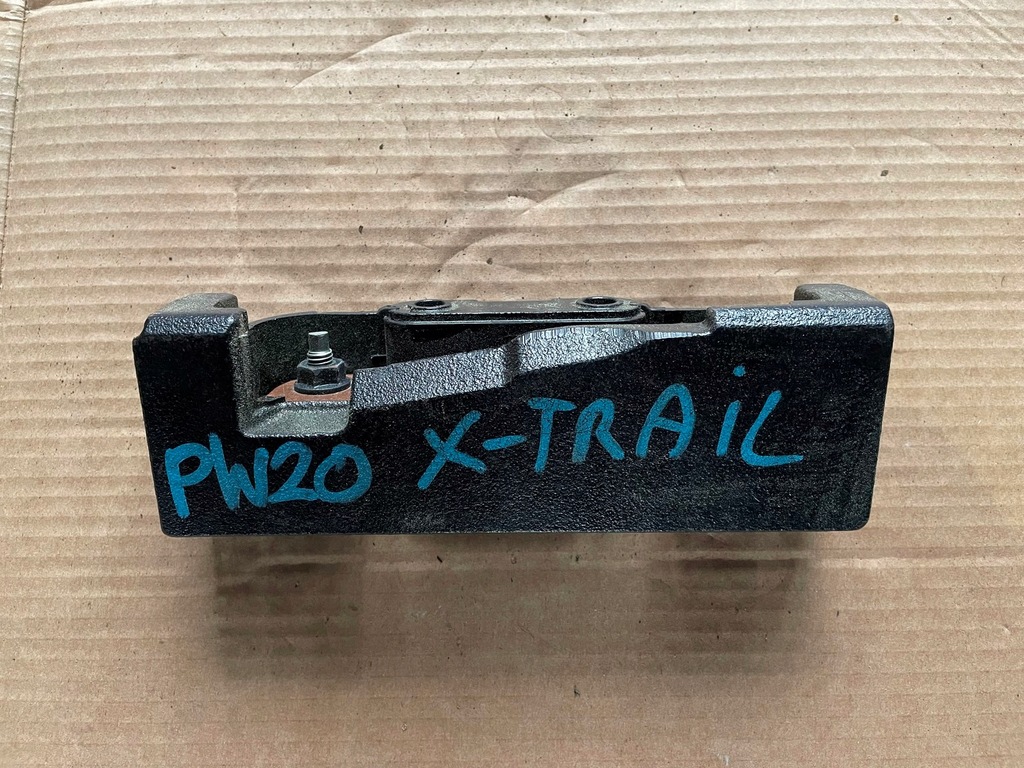 фото №1, Nissan x-trail t32 кронштейн кронштейн подушка