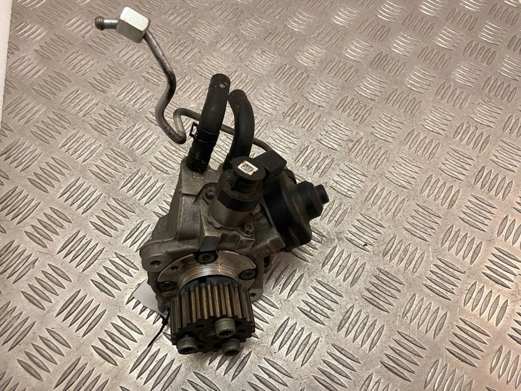 фото №9, Audi a5 sportback 8ta 2012 насос впрыскная wysokiego давления 03l130755ac