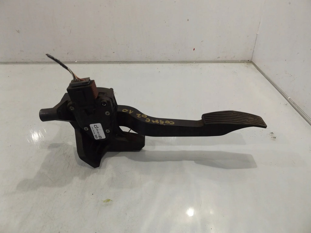 фото №1, Corsa c 1,0 педаль газа 9129423