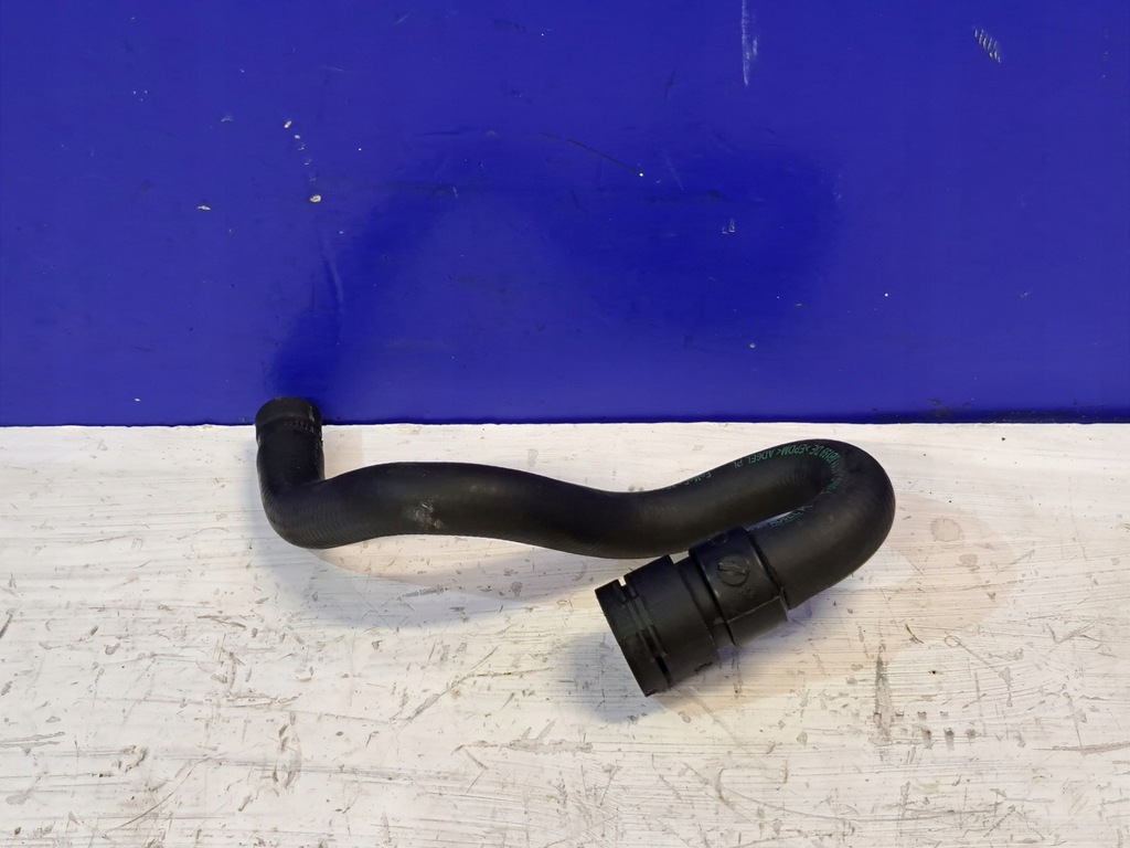 фото №1, Volvo xc70 2015 шланг / wąż радіатора