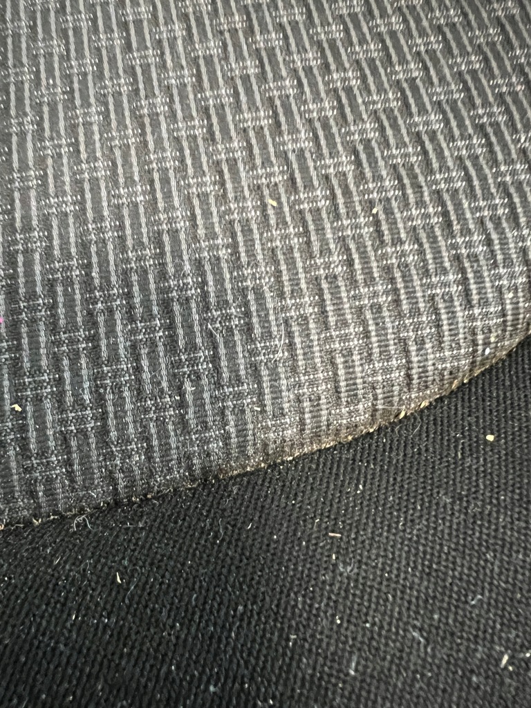 фото №2, Bmw 2 f45 f46 f48 материал обивка сиденье правая