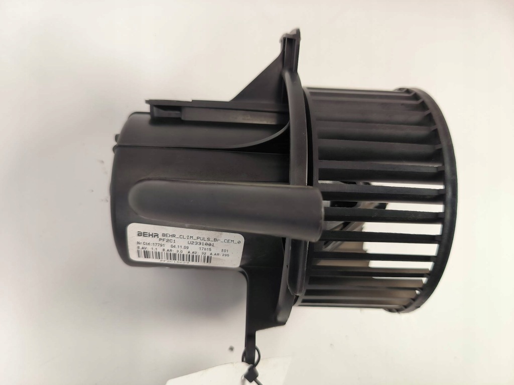 фото №1, Вентилятор салонный u2331001 citroen c4