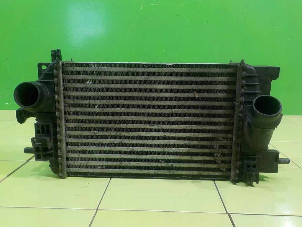 Купити Opel meriva b 1.4 t 13r 5d інтеркулер 13.337.687 w6830001
