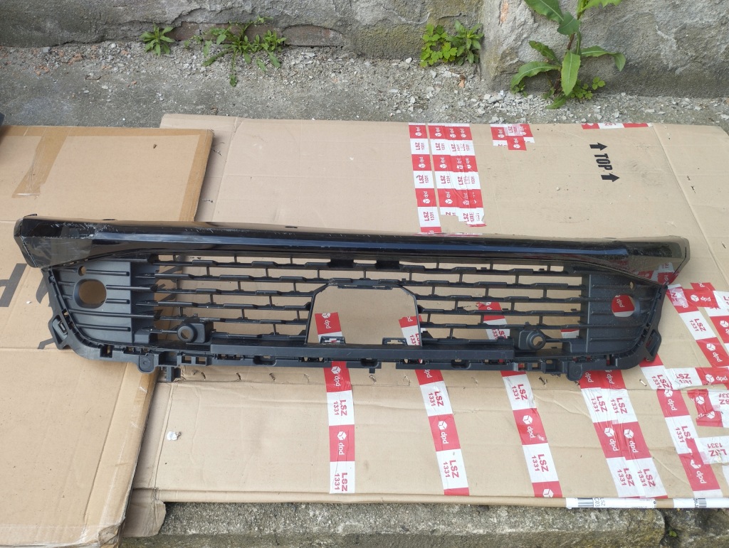 Купить Opel corsa f рестайлинг  2022 - год решётка бампера перед 9850370380