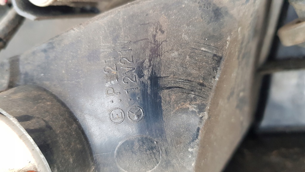 фото №11, Kia rio лампа задняя левая правая kombi