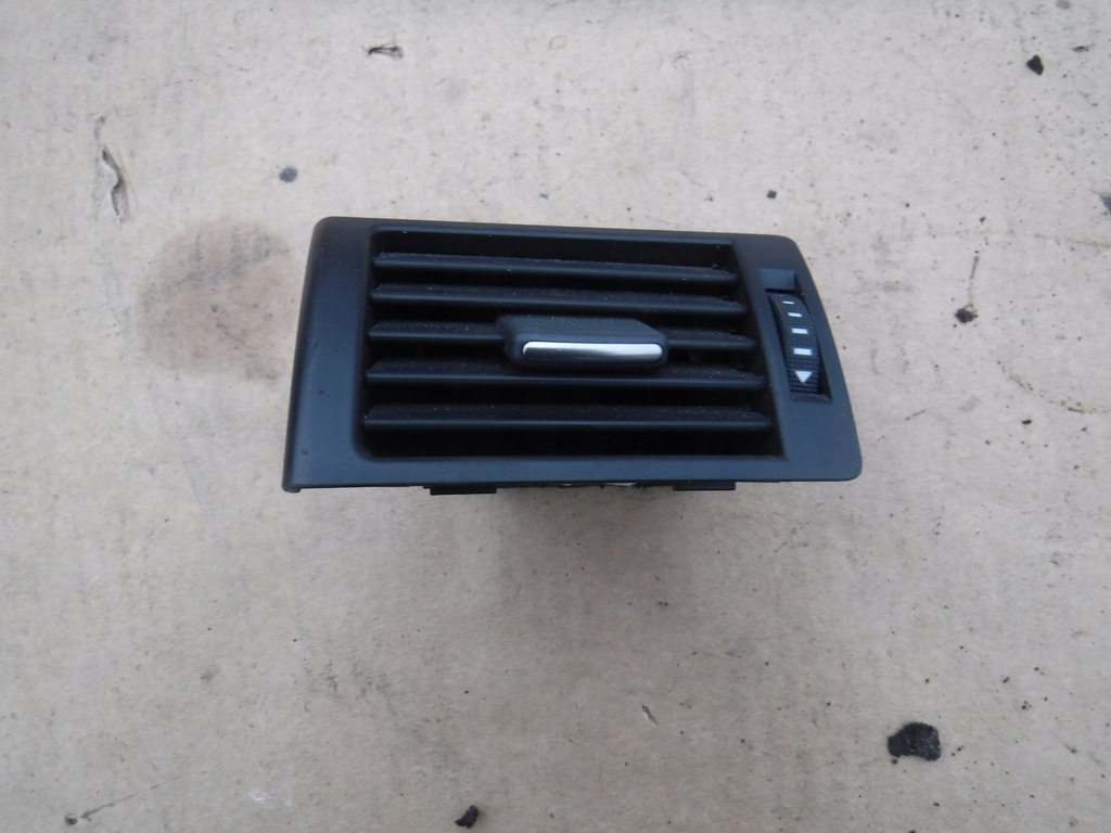 фото №1, Решітка обдув ліва audi a4 b6 8e0820901c