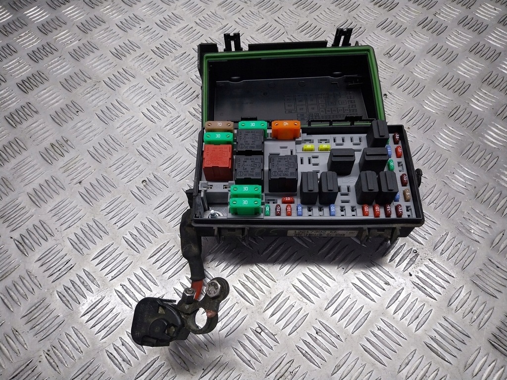 фото №1, Коробка предохранителей opel corsa d 1.2 13217392ef