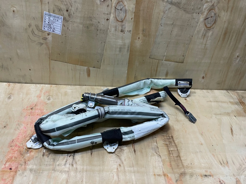 фото №1, Mercedes cla шторка безопасности левая 622671501d sedan