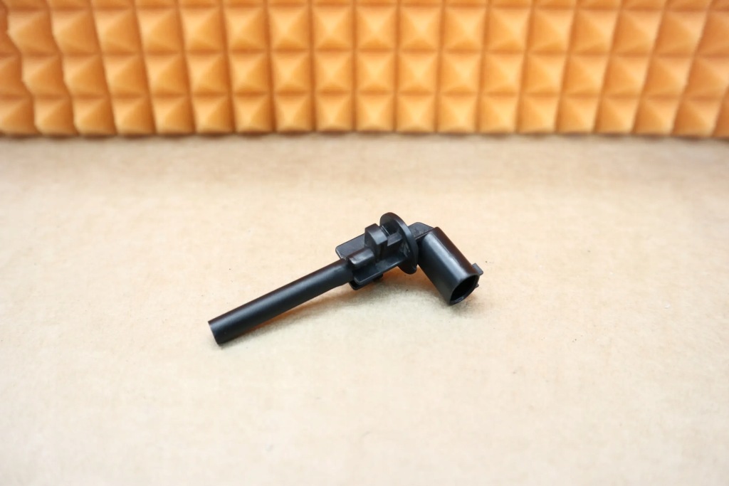 фото №1, Mercedes cls w219 датчик бачок рідина розширювальний рідина chłodniczeg