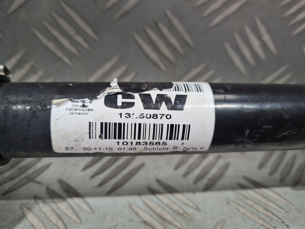 Приводной вал правая opel astra j 2.0 cdti cw Оригинал