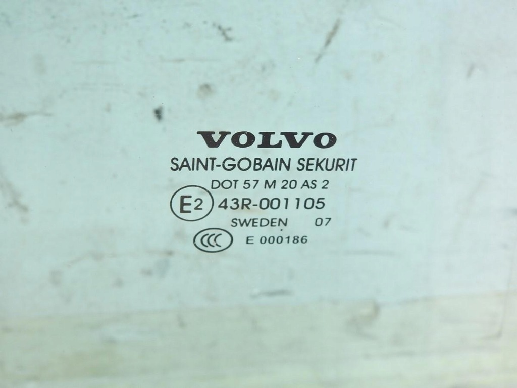 фото №4, Стекло дверь правый задняя volvo v70 iii