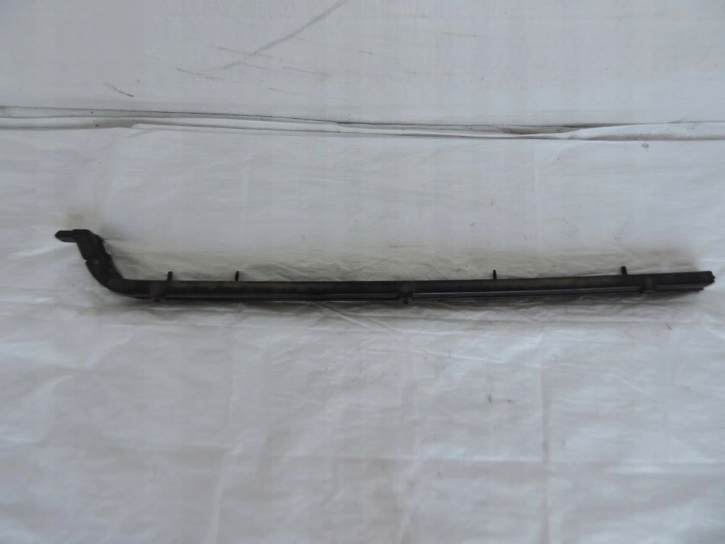 фото №1, Opel vivaro b направляющая дверь направляющая левая 777615962r