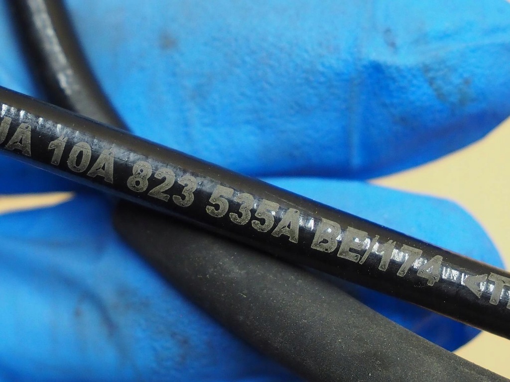 фото №10, Трос тяга капот перед vw id3 10a823535a