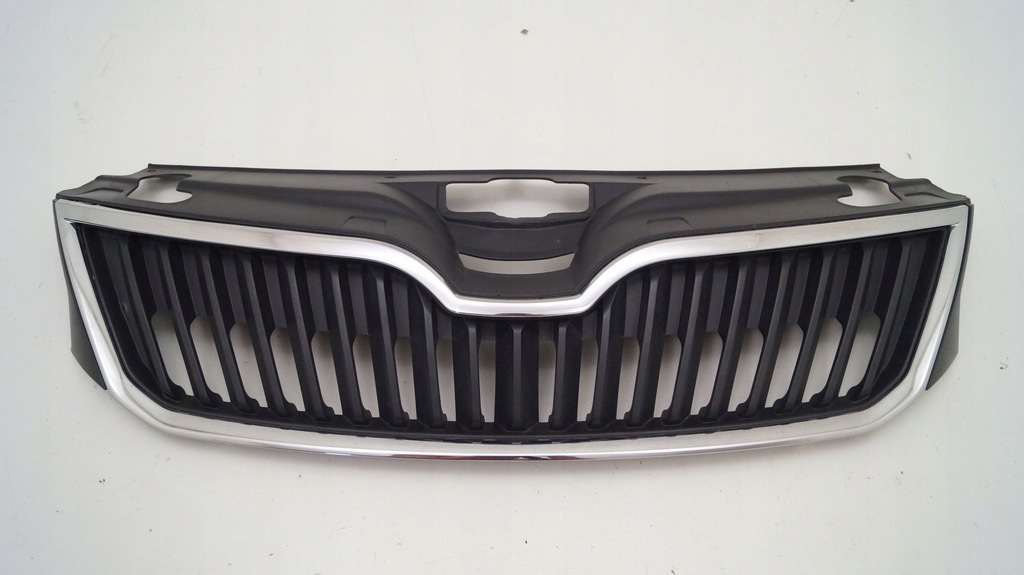 фото №1, Skoda rapid 5ja 12- решётка радиатора решётка радиатора