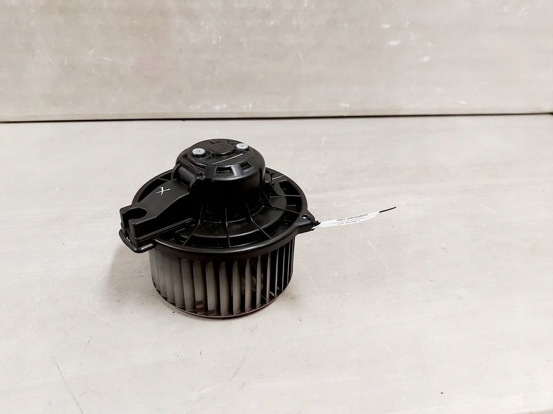 фото №1, Toyota avensis t25 повітродувка обдув вентилятор обігрівача 0130101601