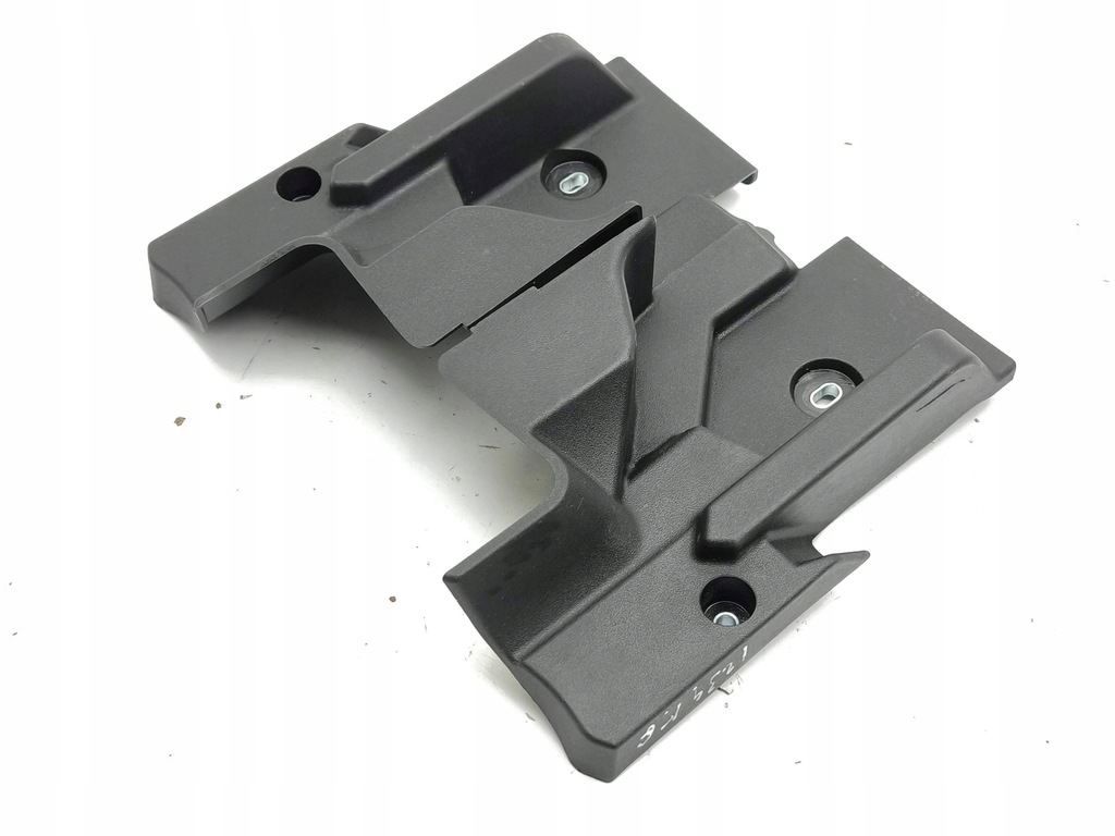 фото №10, Audi a1 2023 комплект обшивки багажника