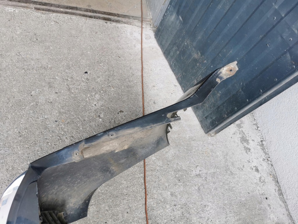 Бампер задний pdc chrysler 300c sedan axr 04-10 Недорого