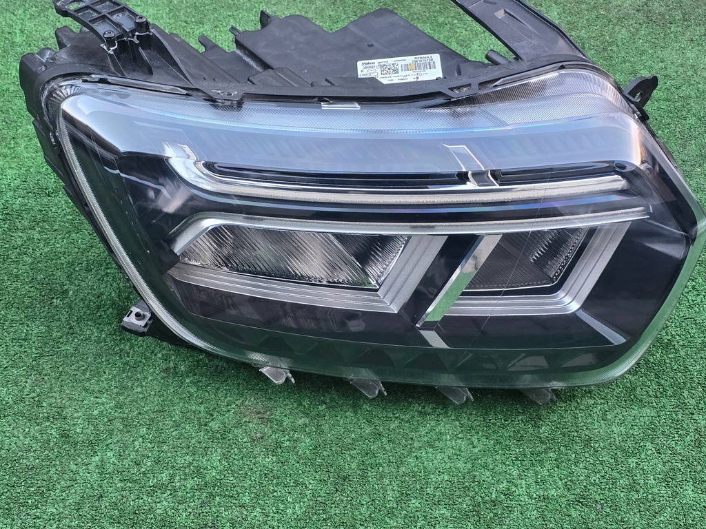 фото №2, Dacia duster 2 ii lift full led лампа передняя