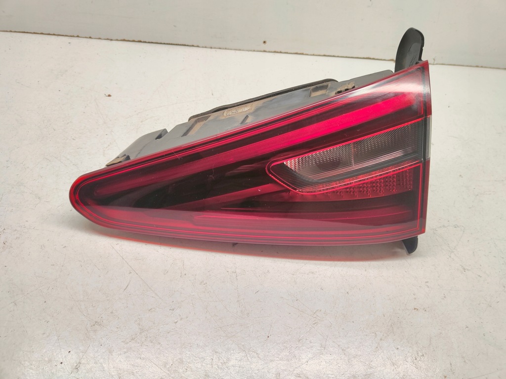 фото №1, Alfa romeo stelvio лампа w кришка правий задня 20795999