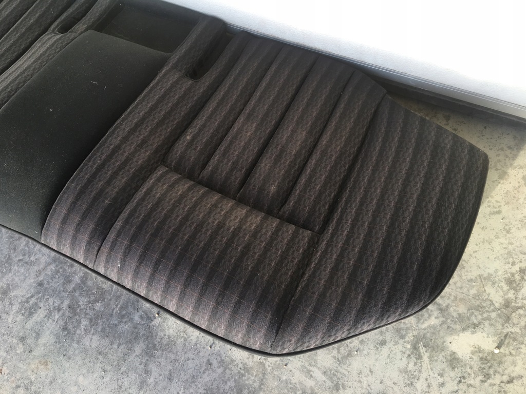 фото №5, Задняя заднее сиденье сиденье чёрные mercedes w124 sedan